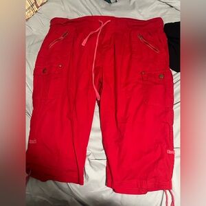 2X Red Women's Cargo Capris